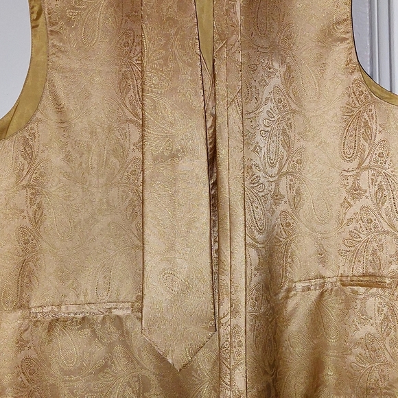 Vintage Gold Paisley Vest with Tie, sz 3XL, $13, GLENN HEIGHTS TX PPU OR SHIP - Picture 7 of 10